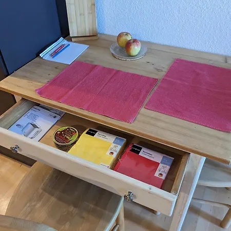 Apartment Mit Balkon *